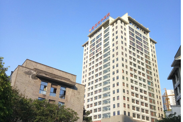张利梅