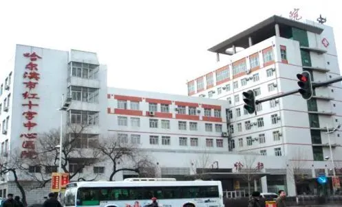 李楠