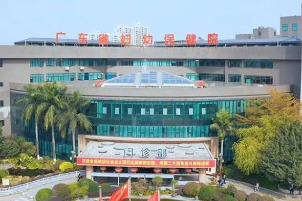 广州可以借卵做试管的医院有哪些（借卵三代试管费用8-15万）