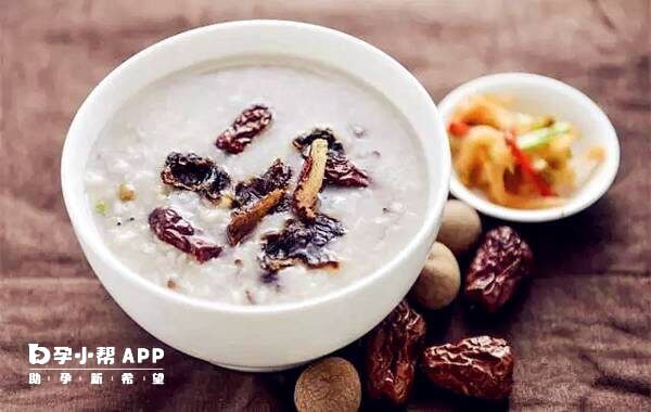 山楂首乌粥缓解卵巢早不良症状