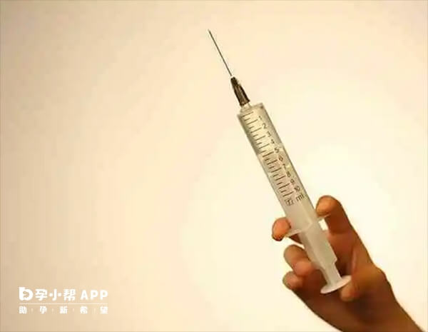 夜针后洗澡过高的温度可能会刺激卵巢